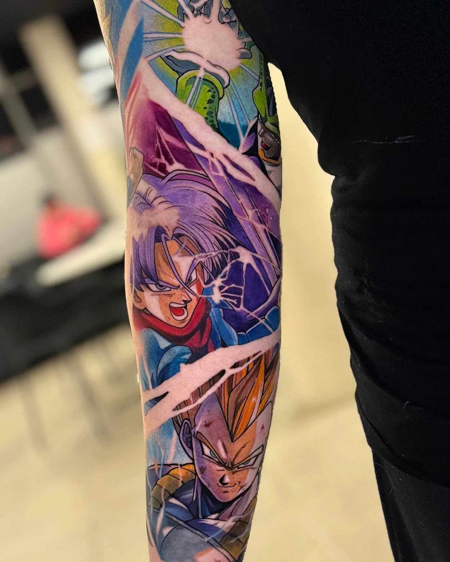Anime Farbtattoo Sleeve am Unterarm – Prime Ink Bremen