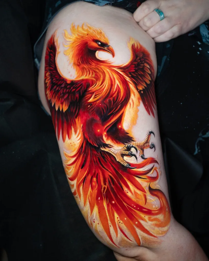 Farbtattoo Phoenix am Oberschenkel – Chema, Prime Ink Bremen