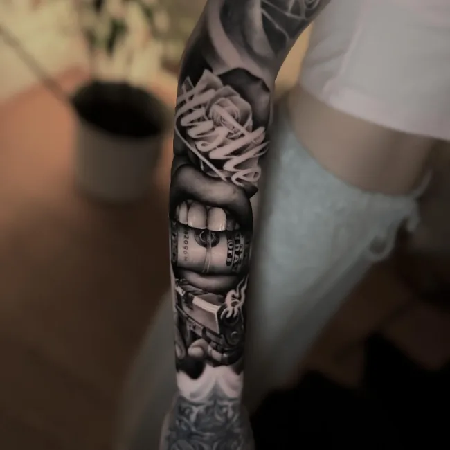 Black and Grey Sleeve mit Rose am Arm – Junior, Prime Ink Bremen