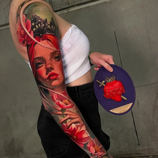 Farbtattoo Sleeve Frau mit Blumen (Convention-Preis Colour) – Kate, Prime Ink Bremen