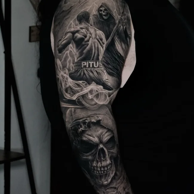Realistic Black and Grey Sleeve Boxer und Sensenmann – Vroma, Prime Ink Bremen