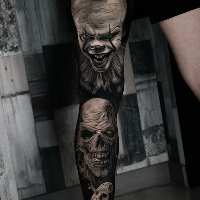 Realistic Black and Grey Horror Bein-Sleeve mit Clown – Vroma, Prime Ink Bremen